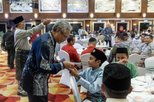 ZAINUL RAHIM MOHD ZAIN