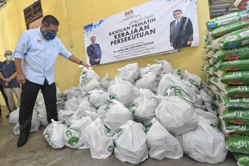 DATUK SERI TAKIYUDDIN HASSAN