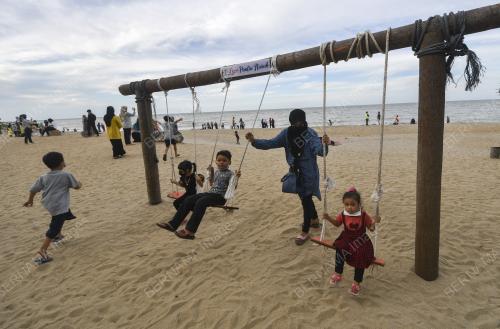 TINJAUAN PANTAI NUSUK