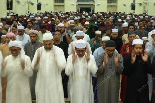 TARAWIH PERTAMA RAMADAN 1445H/2024M