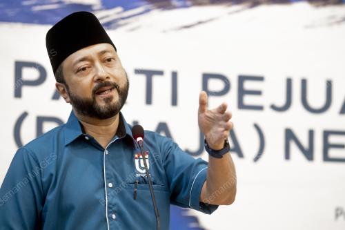 DATUK SERI MUKHRIZ TUN MAHATHIR