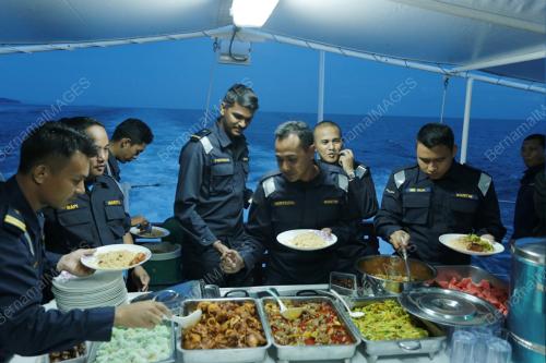 KB09_12062016_BERBUKA