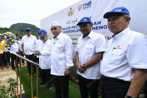 DATUK AHMAD YAKOB