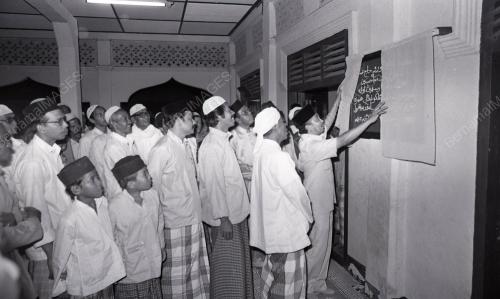 TENGKU RAZALEIGH HAMZAH