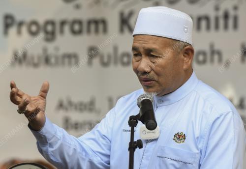DATUK SERI TUAN IBRAHIM TUAN MAN