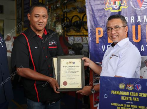 ADLY ZAHARI
