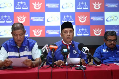 DATUK AHMAD JAZLAN YAAKUB