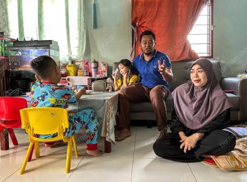 TIGA ANAK OKU HIDAP PENYAKIT SMA TAHAP DUA