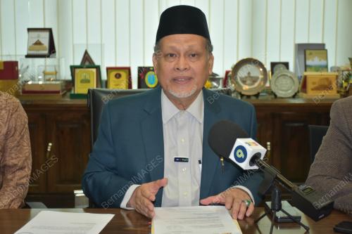 DATUK MOHD AMAR NIK ABDULLAH