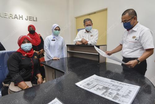 DATUK SERI MUSTAPA MOHAMED