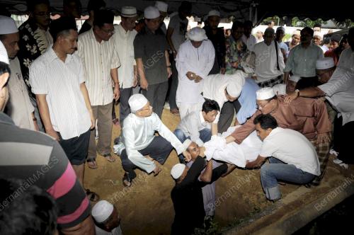 KB09_20092012_SUP_MUSTAPA