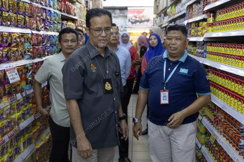 AZMAN ISMAIL