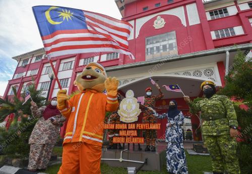 BOMBA KELANTAN KIBAR JALUR GEMILANG