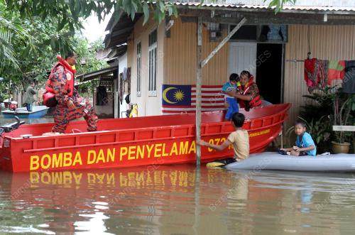 KB09_26122012_BANJIR-1