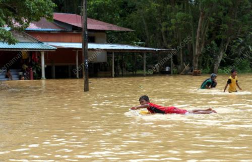 KB09_27022013_BANJIR