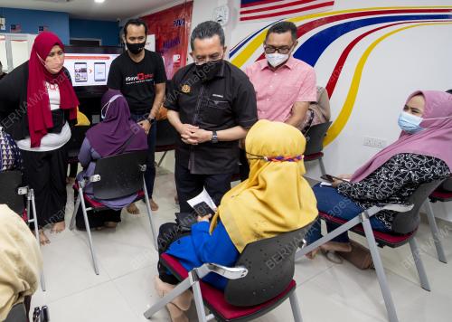 DATUK SERI MOHAMMAD MENTEKÃŠ