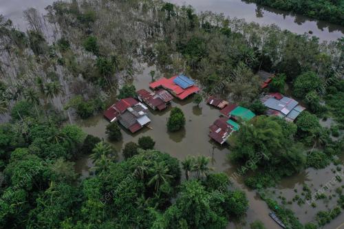 TINJAUAN BANJIR DI KAMPUNG TERSANG