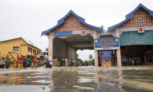 KB10_01012011_BANJIR