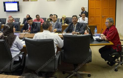 KB10_01102017_USAHAWAN_BN201709307048