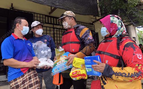 NGO BANTU MANGSA BANJIR