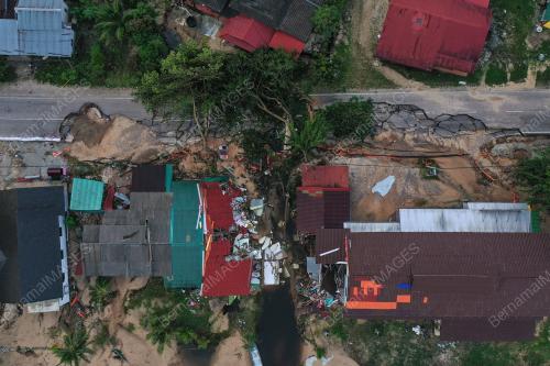 TINJAUAN KESAN BANJIR DI TUMPAT
