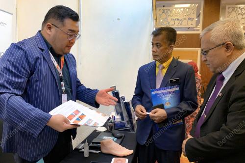DATUK ZAINI HUSSIN