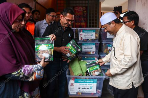 DATUK MOHD NASSURUDDIN DAUD