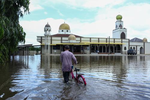 TINJAUAN SOLAT JUMAAT DI MASJID SIMPANGAN