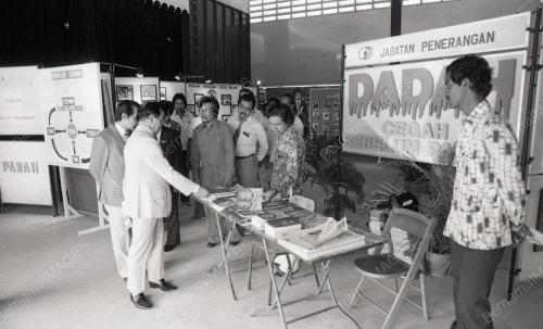 KB10_08012015_PAMERAN_ANTIDADAH