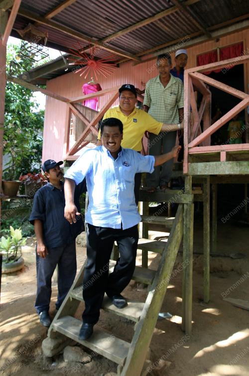 TUAN AZIZ TUAN MAT
