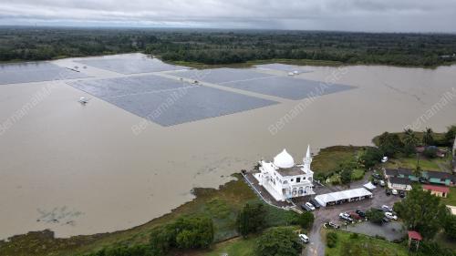 LADANG SOLAR DANAU TOK UBAN