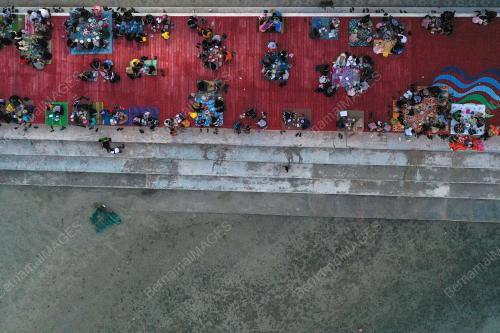 BERBUKA PUASA DI PANTAI IRAMA BACHOK