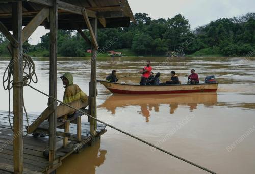 PARAS AIR SUNGAI KELANTAN