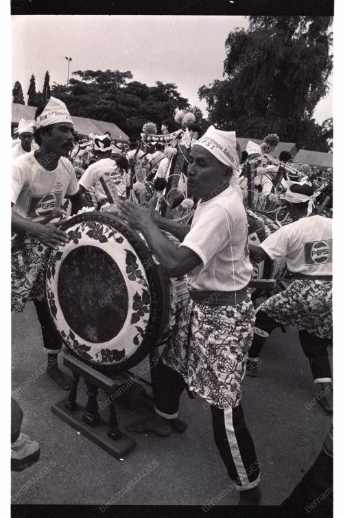 REBANA FESTIVE