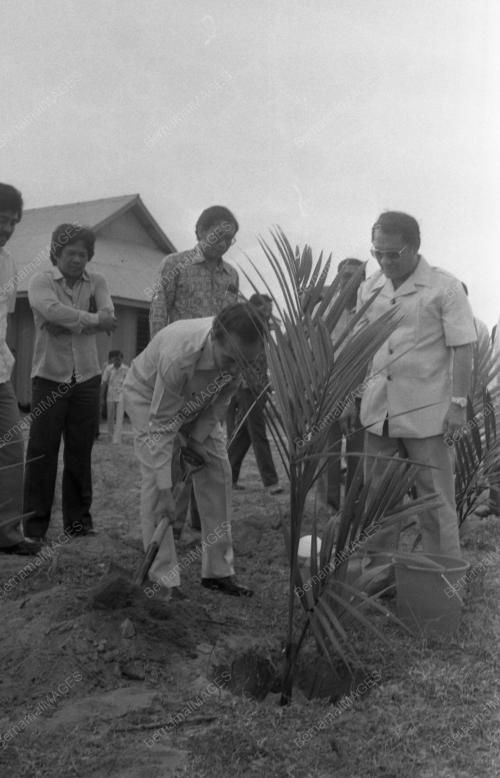 KB10_18022015_RASMI_TANAH