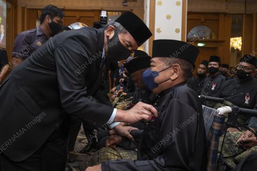 DATUK SERI IKMAL HISHAM ABDUL AZIZ