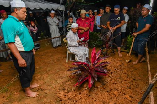 ALLAHYARHAM BOB LOKMAN