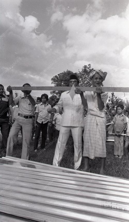 TIMBALAN MENTERI BESAR