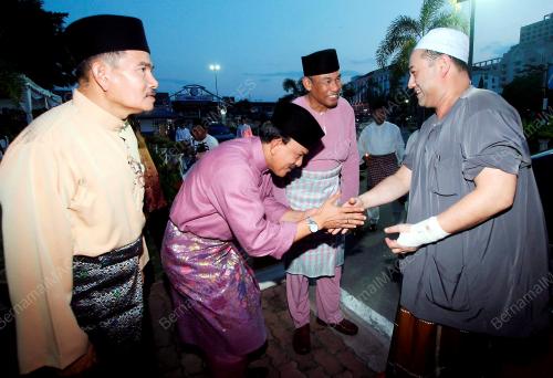 TENGKU MUHAMMAD FARIS PETRA
