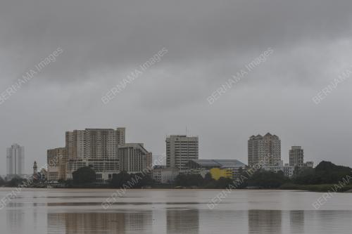 TINJAUAN MONSUN TIMUR LAUT