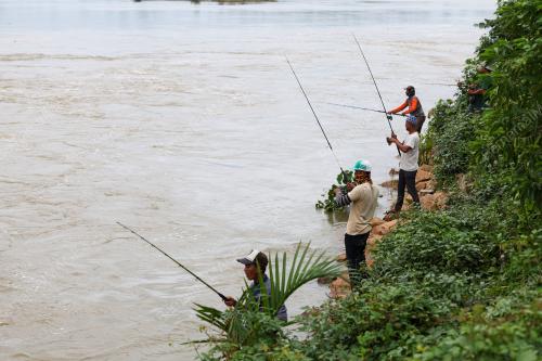 PEMANCING IKAN PATIN