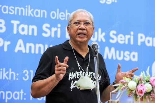 TAN SRI ANNUAR MUSA