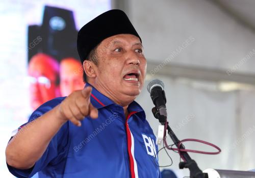 DATUK AHMAD JAZLAN YAAKUB