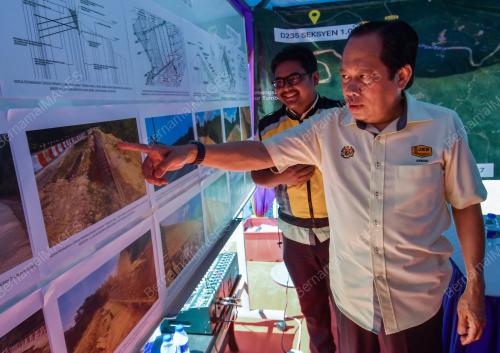 DATUK SERI AHMAD MASLAN