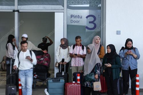 LAPANGAN TERBANG SULTAN ISMAIL PETRA