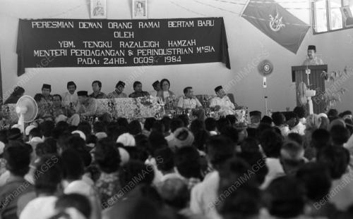 KB11_02102015_RAZALEIGH