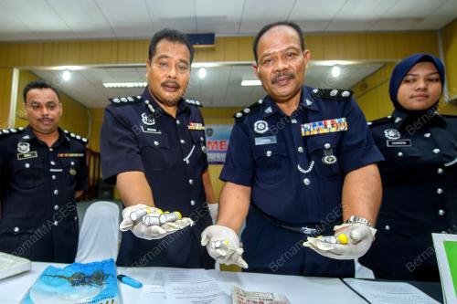 KB11_02102016_PC_DADAH