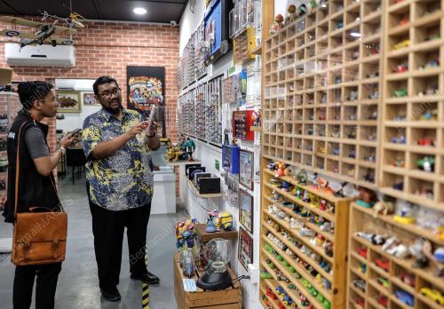 HOT WHEELS COLLECTIBLE MUSEUM