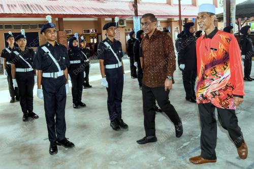 DATUK SERI TAKIYUDDIN HASSAN