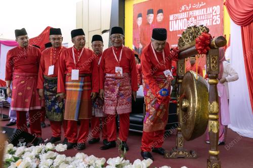 DATUK SERI DR AHMAD ZAHID HAMIDI